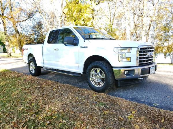 2017 Ford F-150 Supercab XLT 4x4 truck, white for sale in Sauk Centre, ND – photo 8