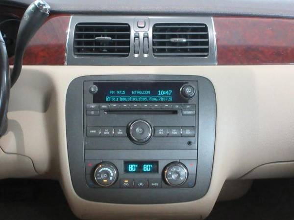 2009 BUICK LUCERNE - - by dealer - vehicle automotive for sale in Green Bay, WI – photo 6