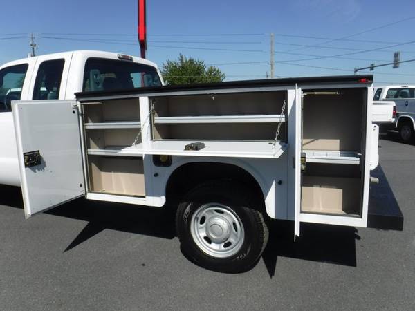 2011 *Ford* *F350* *Extended* Cab Utility 4x4 for sale in Ephrata, PA – photo 7