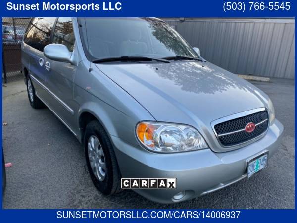 2004 Kia Sedona! CLEAN TITLE! ONE OWNER! 3RD ROW! LOW MILES! - cars for sale in Gresham, OR – photo 4