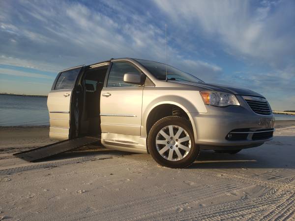 2016 Chrysler Town and Country Wheelchair Accessible Handicap Van -... for sale in Gibsonton, FL – photo 3
