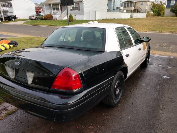 2008 Ford crown Vic police 1 owner low miles for sale in Keyport, NJ – photo 3