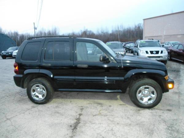 Jeep Liberty 4X4 Trail Rated Safe reliable SUV **1 Year Warranty** -... for sale in Hampstead, NH – photo 4