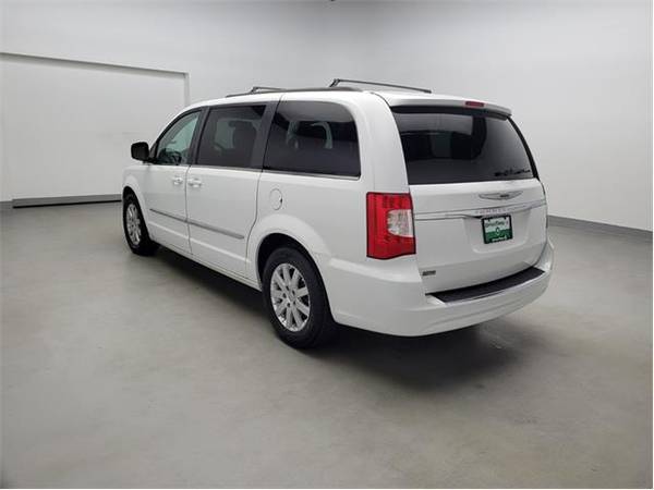 2014 Chrysler Town and Country Touring - mini-van for sale in Lubbock, TX – photo 5