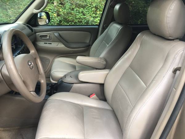 2006 TOYOTA SEQUOIA SR5 “ONE OWNER” WELL MAINTAINED ! for sale in Gainesville, FL – photo 10