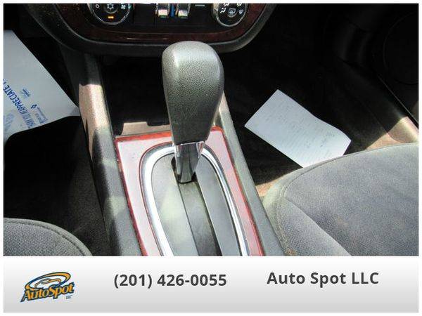 2009 Chevrolet Chevy Impala LT Sedan 4D EZ-FINANCING! for sale in Garfield, NJ – photo 13
