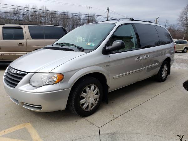 *07 CHRYSLER TOWN AND COUNTRY* SIGNATURE SERIES* LWB for sale in Rootstown, OH – photo 3