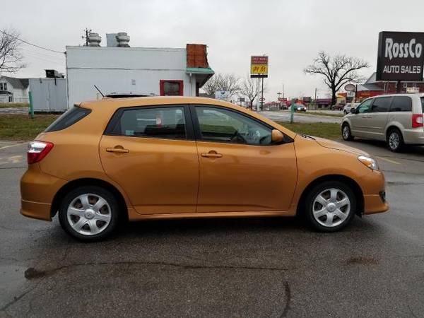 2009 Toyota Matrix S 5-Speed AT - cars & trucks - by dealer -... for sale in Cedar Rapids, IA – photo 7