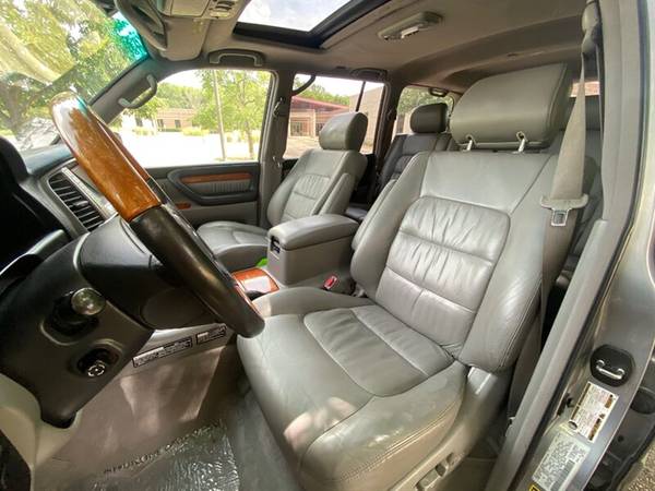 2005 Lexus LX 470: LOW MILES 4WD 3rd Row Seating LOADED for sale in Madison, WI – photo 10