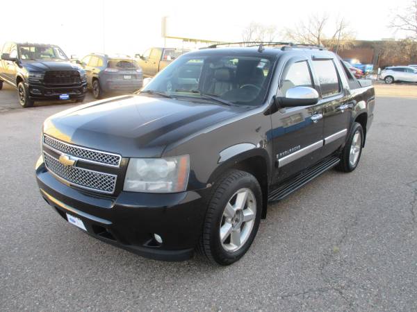 2008 Chevrolet Avalanche LTZ 4x4 Pickup - cars & trucks - by dealer... for sale in Sioux City, IA