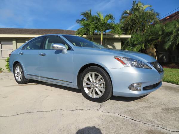 2011 Lexus ES350 One Owner 21k Miles!! - cars & trucks - by owner -... for sale in Fort Myers, FL – photo 24