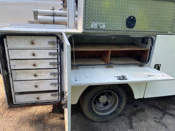 Utility truck for sale in Old Lyme, CT – photo 3