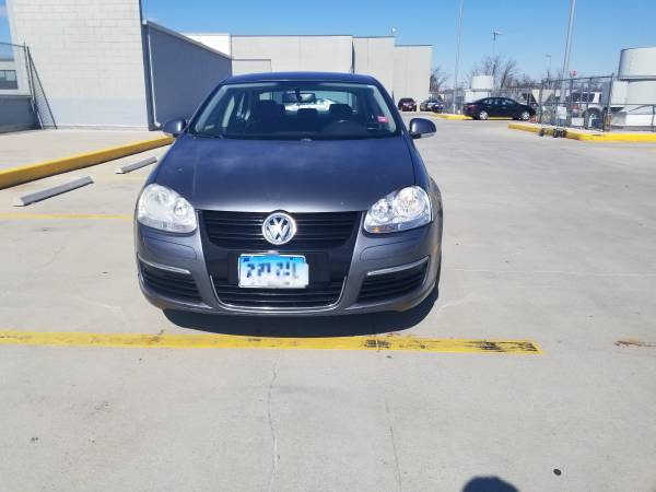 2008 vw Jetta 2.5, sun/moon roof auto for sale in Brooklyn, NY