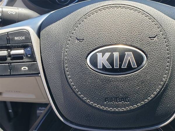 2019 Kia Sorento LX - - by dealer - vehicle automotive for sale in Fort Shafter, HI – photo 9