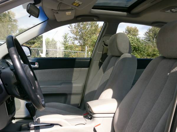 2007 Hyundai Sonata GLS- ONLY 56k MILES! RELIABLE! AFFORDABLE! for sale in Silvis, IA – photo 13