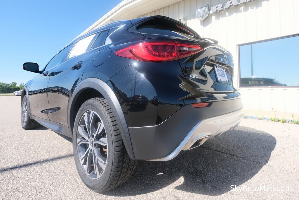 2018 INFINITI QX30 Luxury AWD for sale in CENTER POINT, IA – photo 6