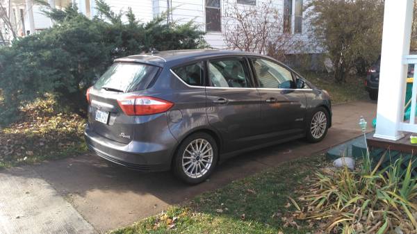 Ford C-Max Hybrid SEL 2015 - cars & trucks - by owner - vehicle... for sale in Marquette, MI – photo 2