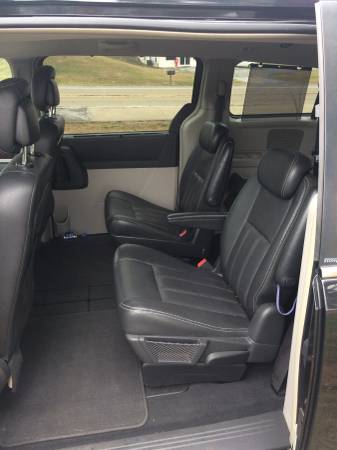 2010 Chrysler Town and Country Touring for sale in Shawanee, TN – photo 7