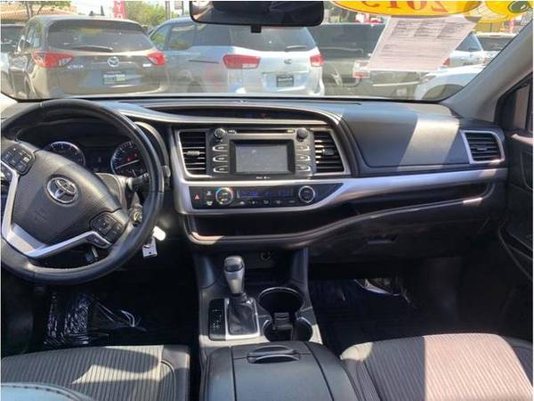 2015 Toyota Highlander LE Plus Sport Utility 4D for sale in Santa Ana, CA – photo 11