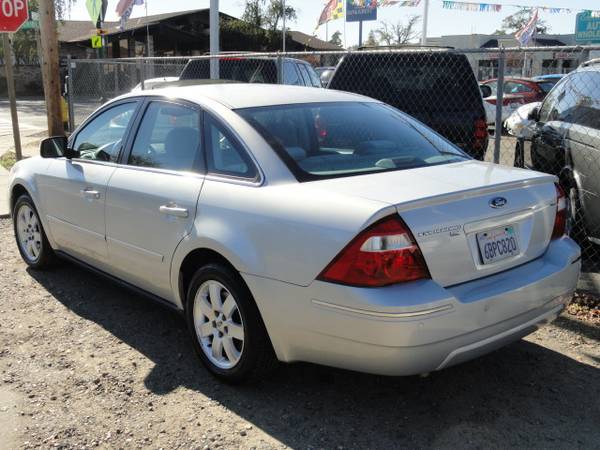 2005 FORD FIVE HUNDRED SEDAN ALL WHEEL DRIVE! VERY NICE CAR ! for sale in Gridley, CA – photo 2