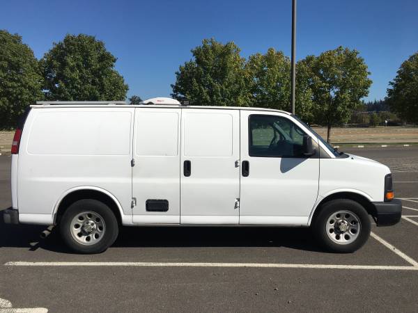 2014 Chevy Express 1500 Converted Camper/Travel Van for sale in Eugene, OR