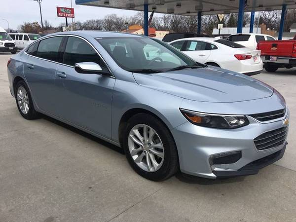 ★★★ 2018 Chevrolet Malibu LT / FINANCING FOR EVERYONE! ★★★ for sale in Grand Forks, ND – photo 4