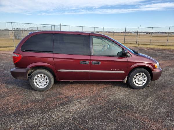 2001 Chrysler Voyager - cars & trucks - by owner - vehicle... for sale in Watertown, SD – photo 2