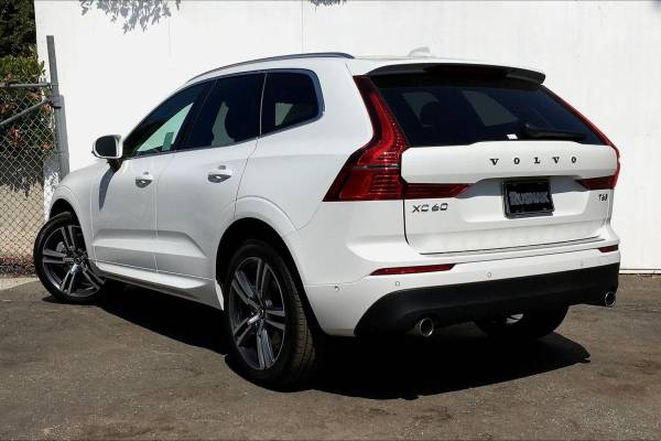 2018 Volvo XC60 AWD All Wheel Drive Certified XC 60 T6 Momentum SUV... for sale in Pasadena, CA – photo 10