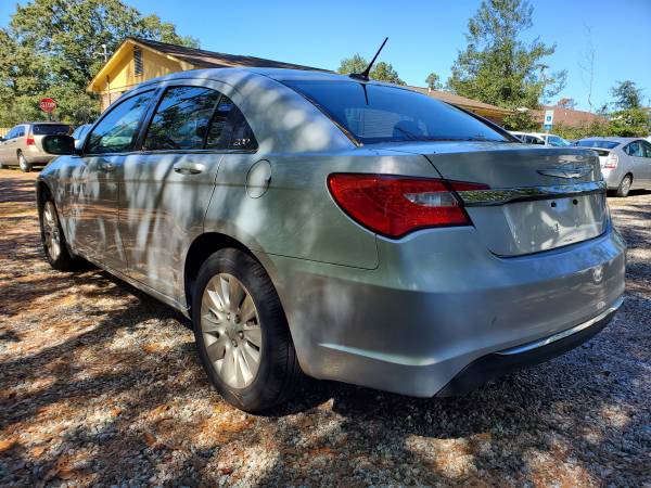 2012 CHRYSLER 200 LX 4 CYL. 135K AUTOMATIC RUNS GREAT CLEAN TITLE for sale in Myrtle Beach, SC – photo 4