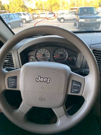 2005 Jeep Grand Cherokee Laredo 4 X 4 for sale in Grand Prairie, TX – photo 7