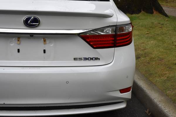 2014 Lexus ES 300h - - by dealer - vehicle automotive for sale in Great Neck, NY – photo 13