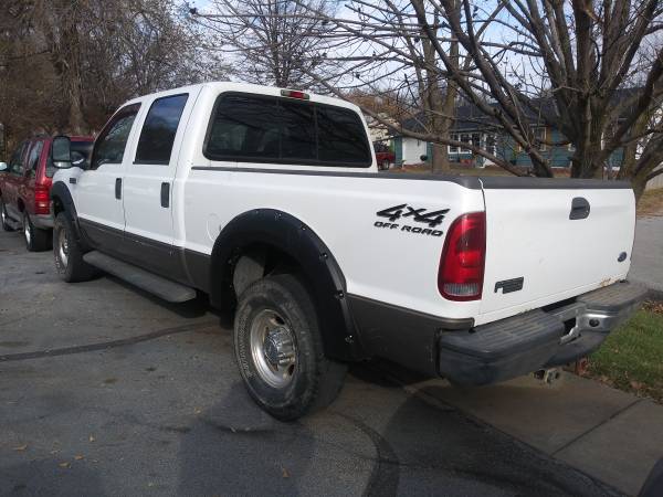 2002 Ford F250 Super Duty FX4 Lariat Crew Cab 4X4 Shortbed Pickup -... for sale in Independence, MO – photo 4