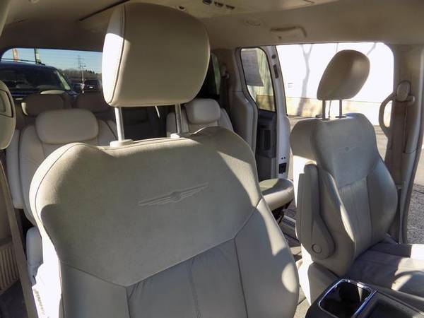 2010 Chrysler Town Country 4dr Wgn Limited - - by for sale in Norton, OH – photo 19