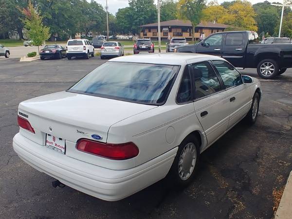 1993 Ford Taurus LX for sale in Madison, WI – photo 5