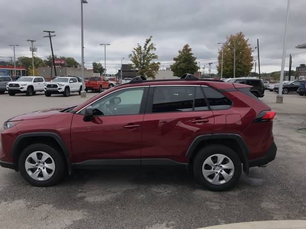 2019 Toyota RAV4 AWD 4D Sport Utility/SUV LE - - by for sale in Saint Albans, WV – photo 4