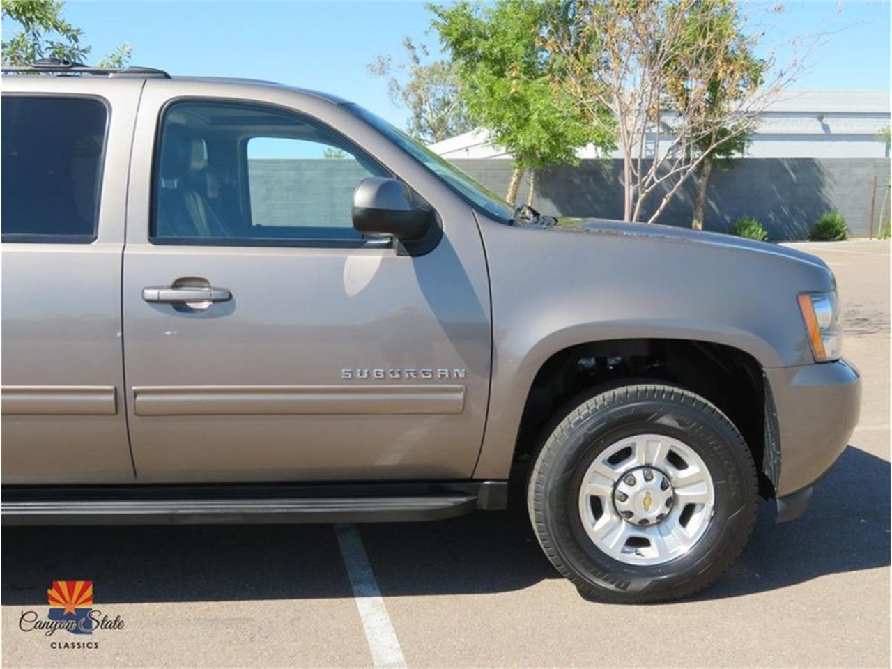2011 Chevrolet Suburban for sale in Tempe, AZ – photo 15