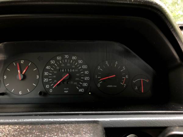 '94 Volvo 940 - Black - cruiser - great condition for sale in NEW YORK, NY – photo 4