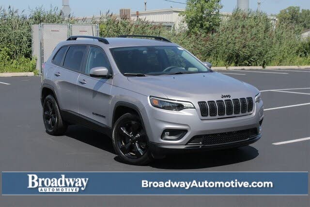 2020 Jeep Cherokee Altitude FWD for sale in Green Bay, WI