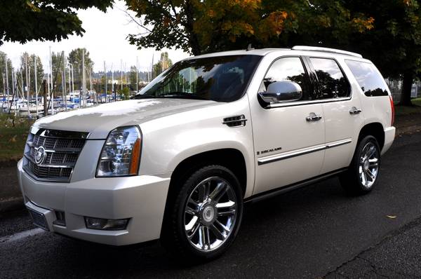 2008 CADILLAC ESCALADE PLATINUM*LOCAL ONE OWNER*EXCELLENT CONDITION for sale in Portland, OR