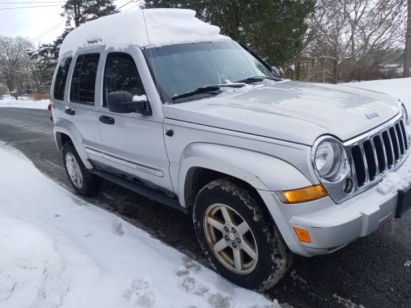2005 jeep liberty limited 4x4 for sale in Akron, OH – photo 3