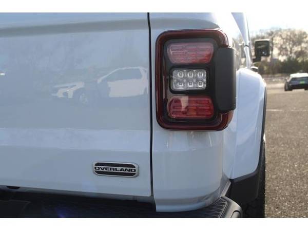 2020 Jeep Gladiator truck Overland (Bright White Clearcoat) - cars & for sale in Lakeport, CA – photo 11