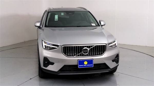 2023 Volvo XC40 B5 AWD Mild Hybrid Plus Bright - - by for sale in Culver City, CA – photo 9