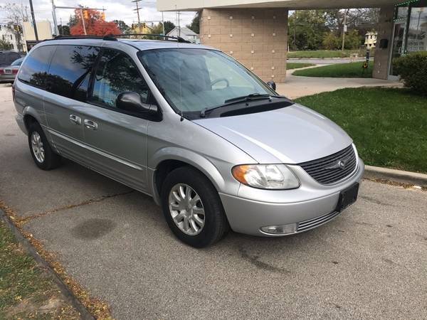 2003 Chrysler Town Country LXi FWD for sale in Toledo, OH – photo 3