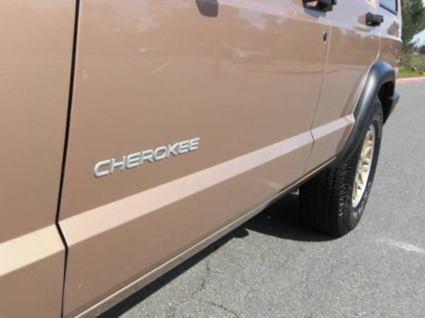 1999 JEEP CHEROKEE XJ 4.0L 4WD, LOW MILES, VERY CLEAN EXEMPLE for sale in El Cajon, CA – photo 11