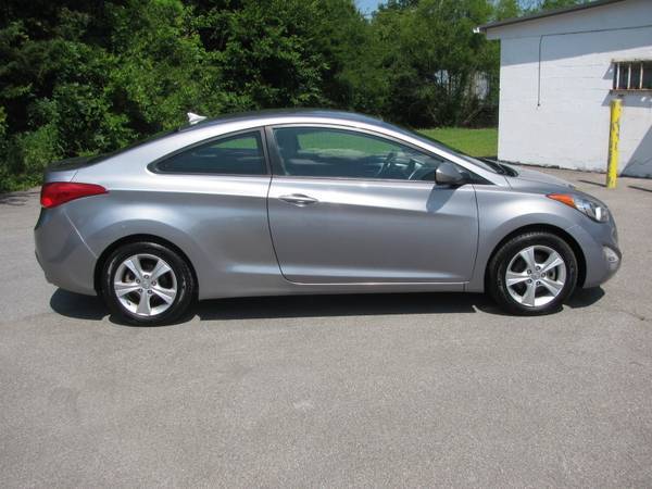 2013 HYUNDAI ELANTRA COUPE...4CYL AUTO..67000 MILES...NICE for sale in Knoxville, TN – photo 2