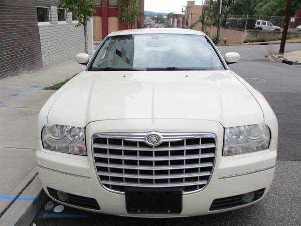2007 Chrysler 300 Tourin 499 down @59a week - pioneer Auto Group for sale in Paterson, NY – photo 2