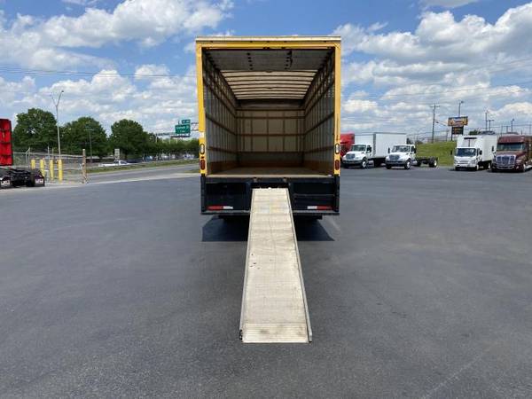 2017 International 26Ft Box Truck - - by dealer for sale in Hickory, NC – photo 8