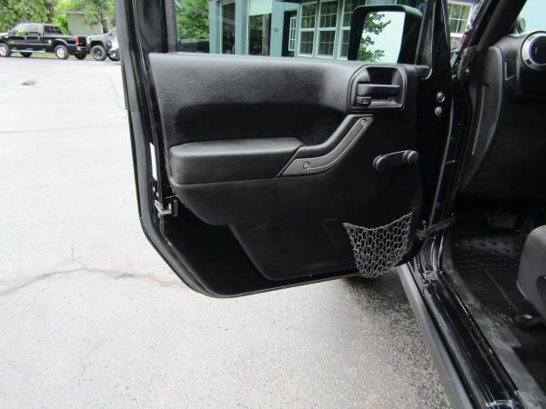 2013 Jeep Wrangler 4 door Sport Hard Top Automatic transmission for sale in TROY, OH – photo 8