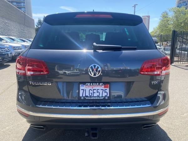 2015 Volkswagen VW Touareg V6 TDI - - by dealer for sale in Oakland, CA – photo 4