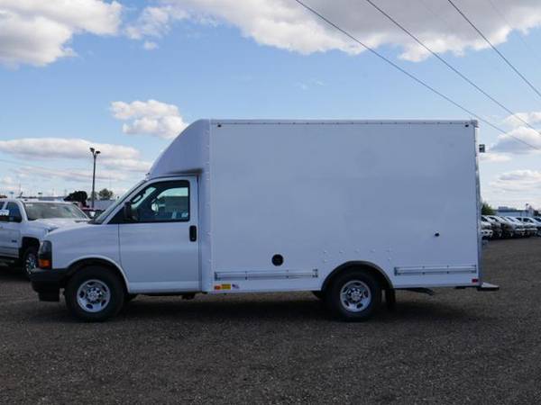 New Chevrolet 12' Cube Van for sale in Saint Paul, MN